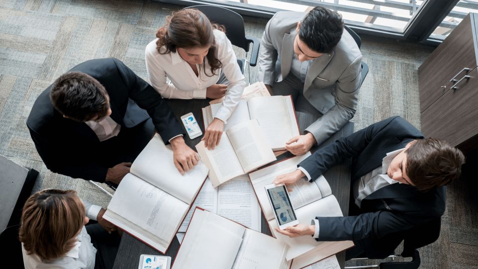 Direct and Indirect B2B Electronic Commerce