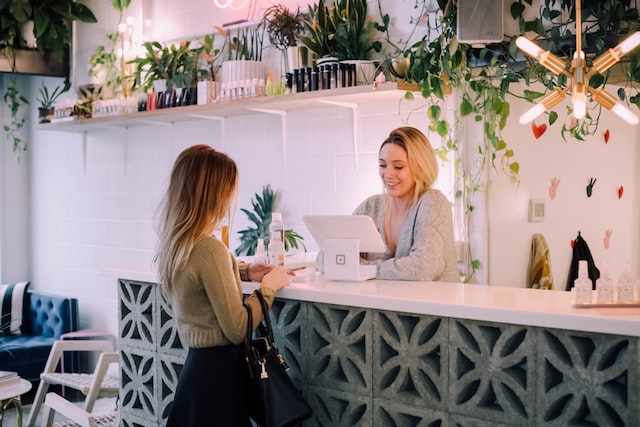 COMO FIDELIZAR A UN CLIENTE