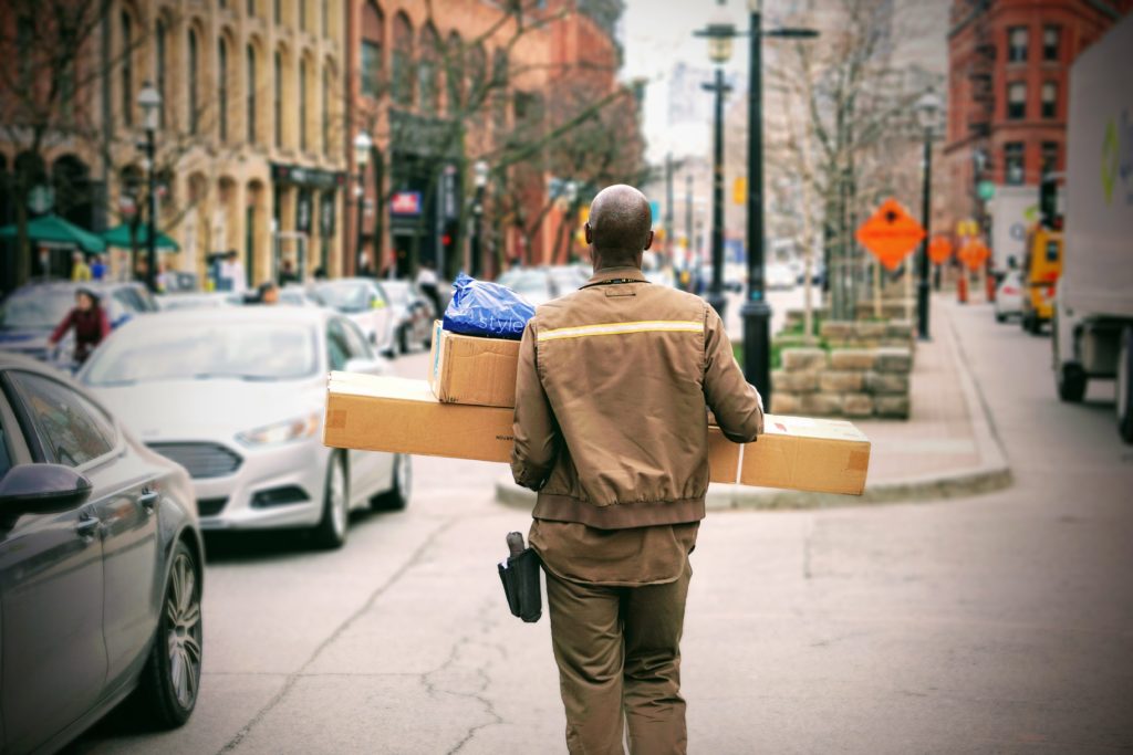 Un envío retrasado genera insatisfacción del cliente y, a veces, incluso una reseňa negativa, que puede convertirse en un problema real.